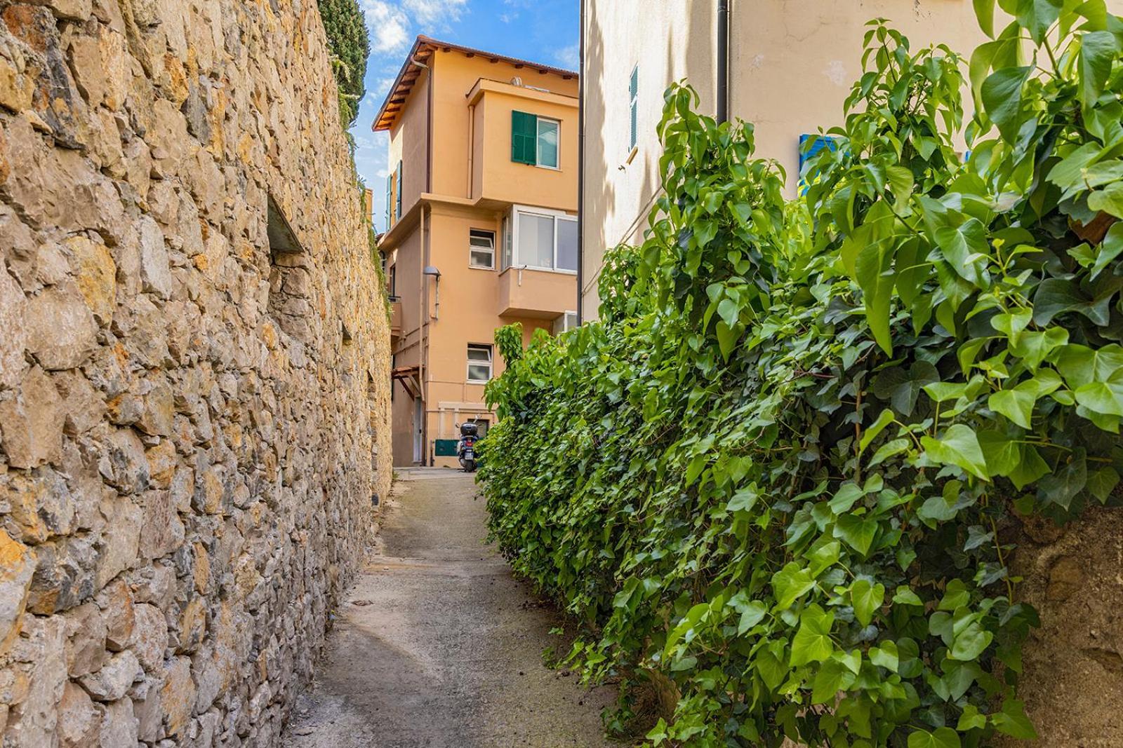 Ferienwohnung Casa Castelletto Finale Ligure Exterior foto